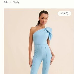 Elliatt One-Shoulder Bow Jumpsuit in Light Blue